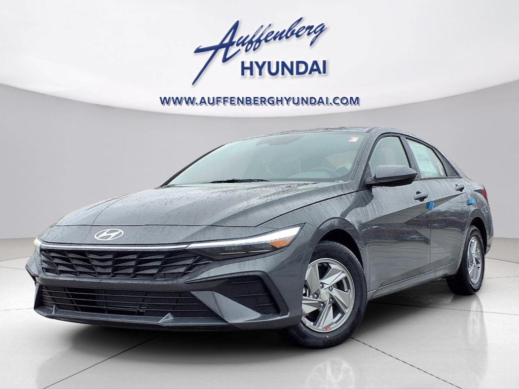 New 2026 Hyundai Elantra SE Sedan