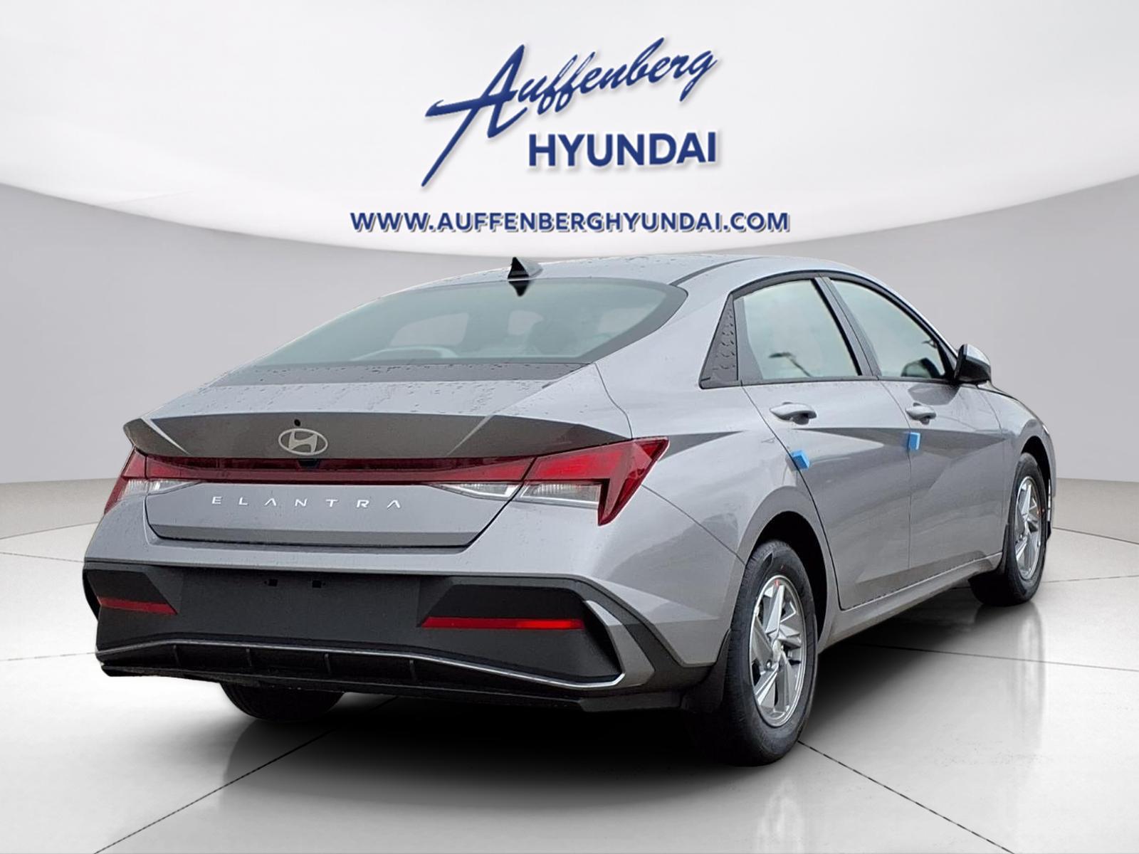 New 2026 Hyundai Elantra SE Sedan