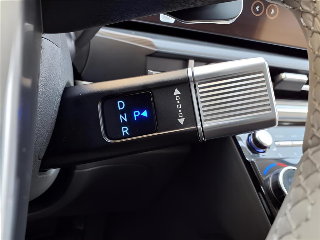 2026 Hyundai Santa Fe SE - Photo 12
