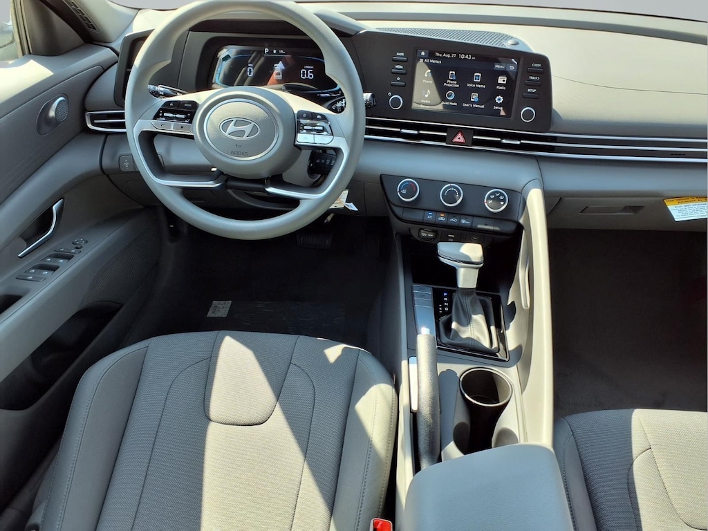 New 2026 Hyundai Elantra SE Sedan