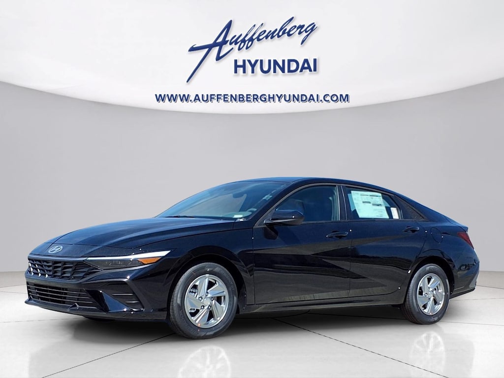 New 2026 Hyundai Elantra SE Sedan