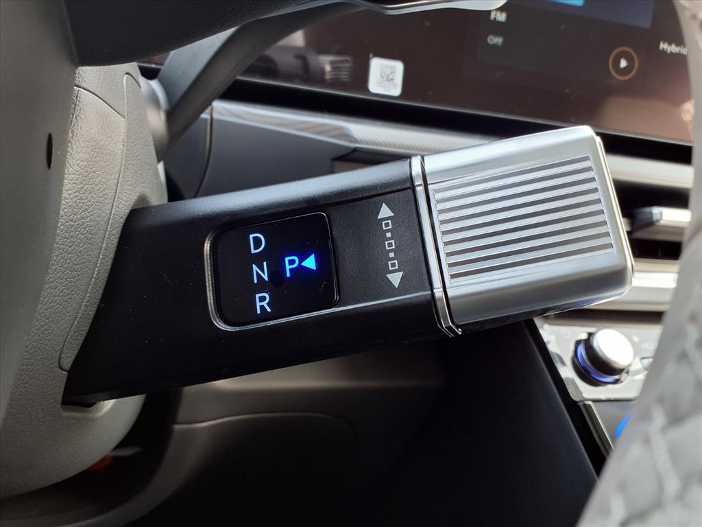 2026 Hyundai Santa Fe SE - Photo 9