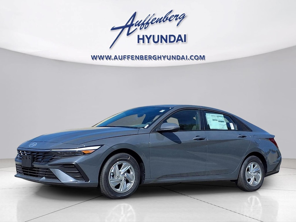 New 2026 Hyundai Elantra SE Sedan