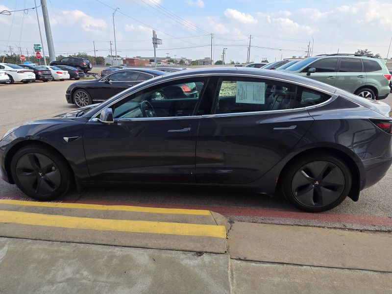 2018 Tesla Model 3 Long Range - Photo 8