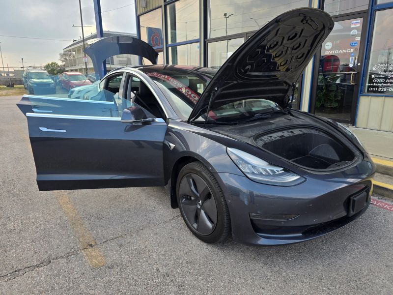 2018 Tesla Model 3 Long Range - Photo 14