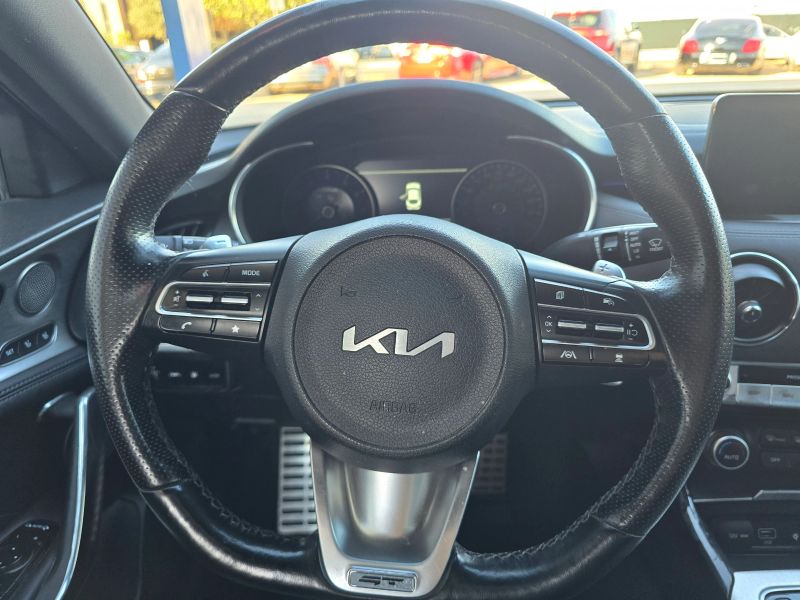 2023 Kia Stinger GT2 - Photo 35