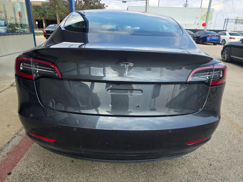 2018 Tesla Model 3 Long Range - Photo 6