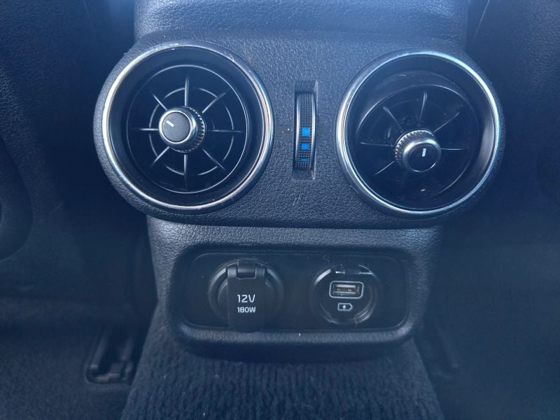 2023 Kia Stinger GT2 - Photo 31