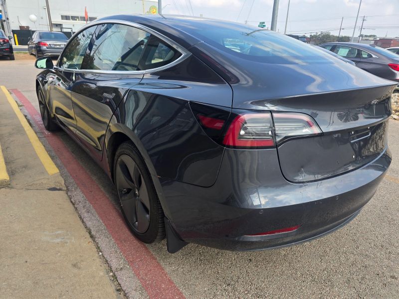 2018 Tesla Model 3 Long Range - Photo 7