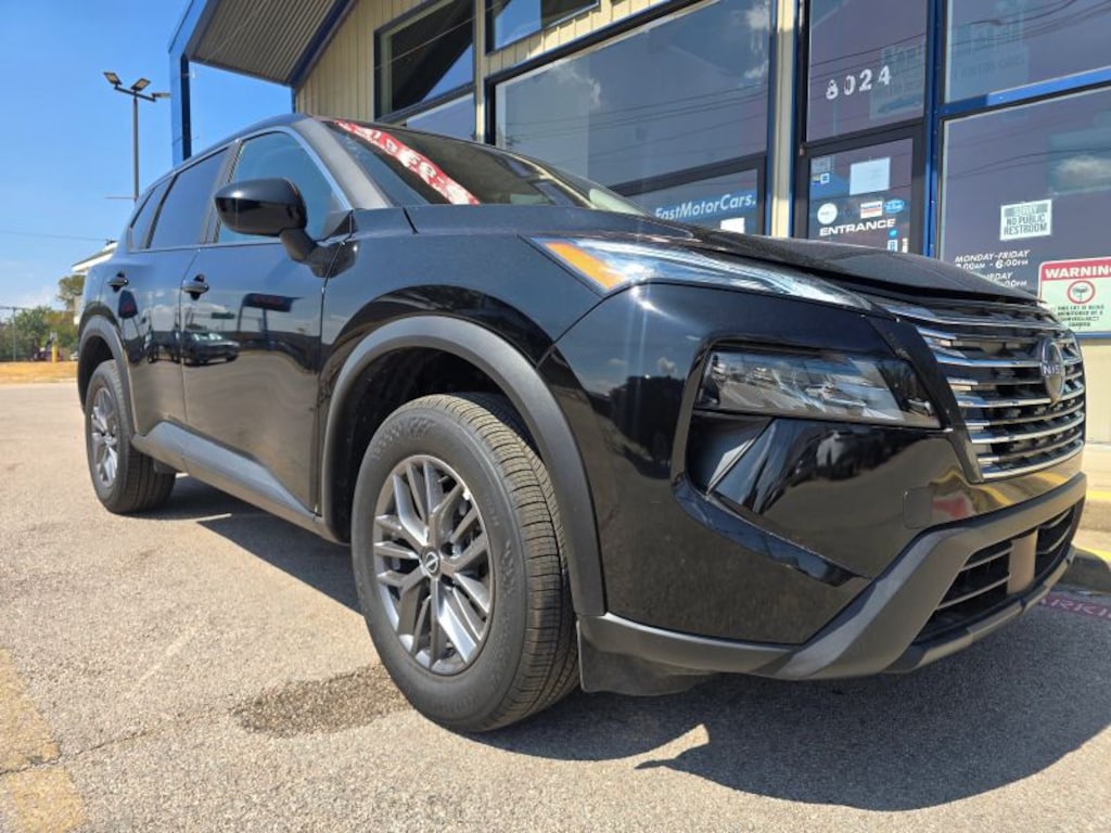 Used 2025 Nissan Rogue SUV