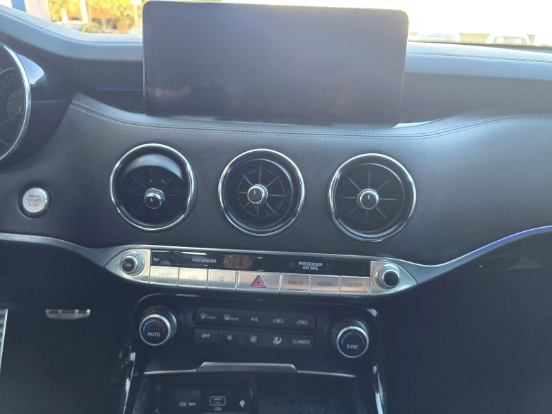2023 Kia Stinger GT2 - Photo 34