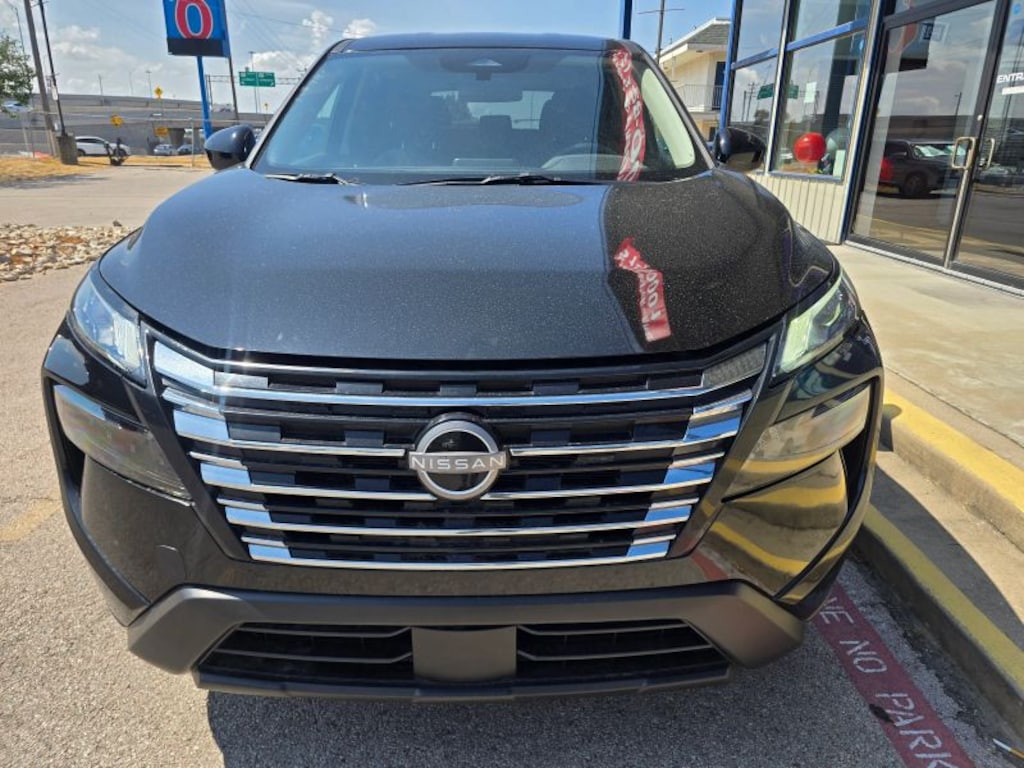 Used 2025 Nissan Rogue SUV
