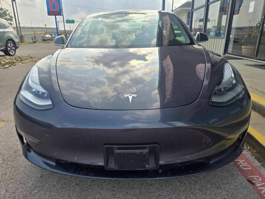 Used 2018 Tesla Model 3 Sedan