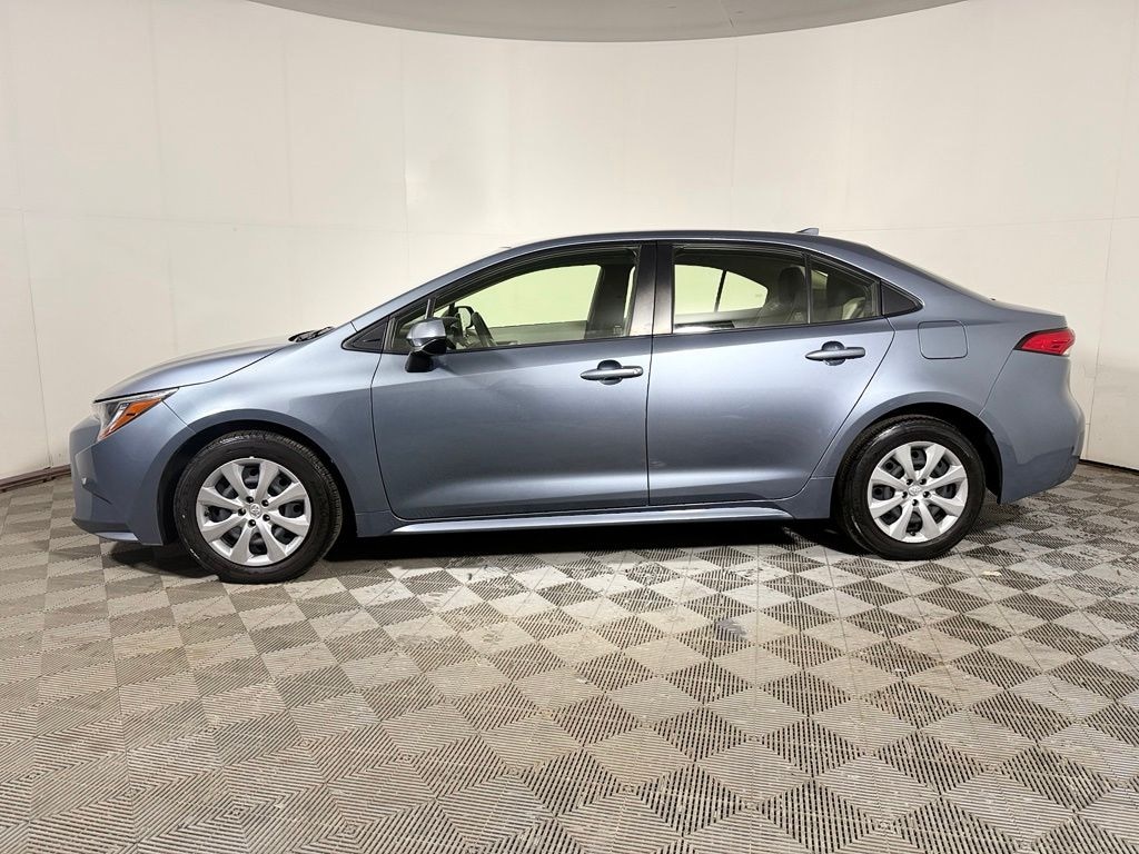 Used 2022 Toyota Corolla LE Sedan