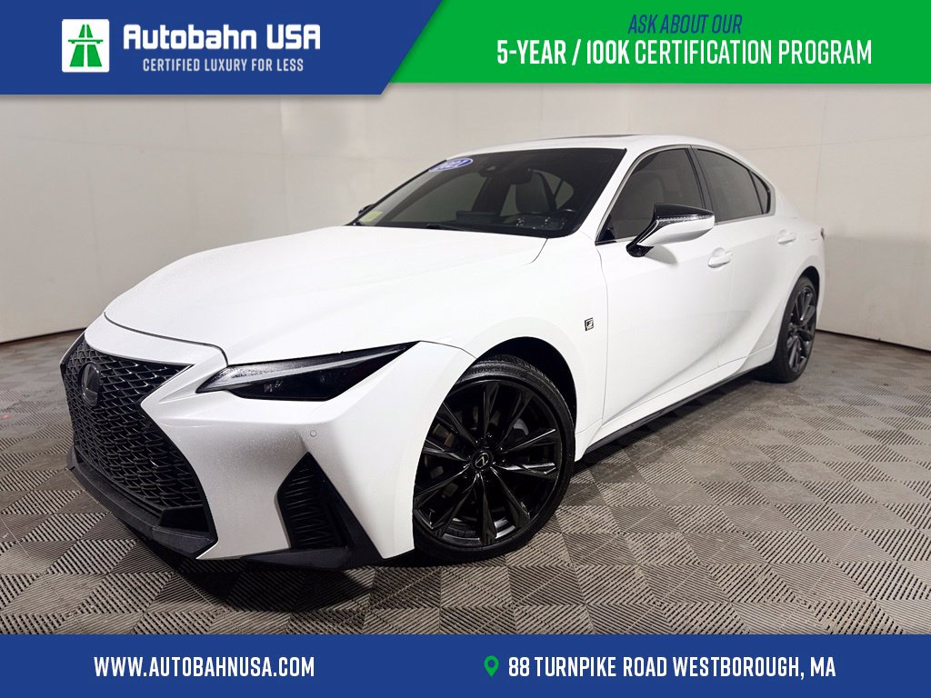 2021 Lexus IS