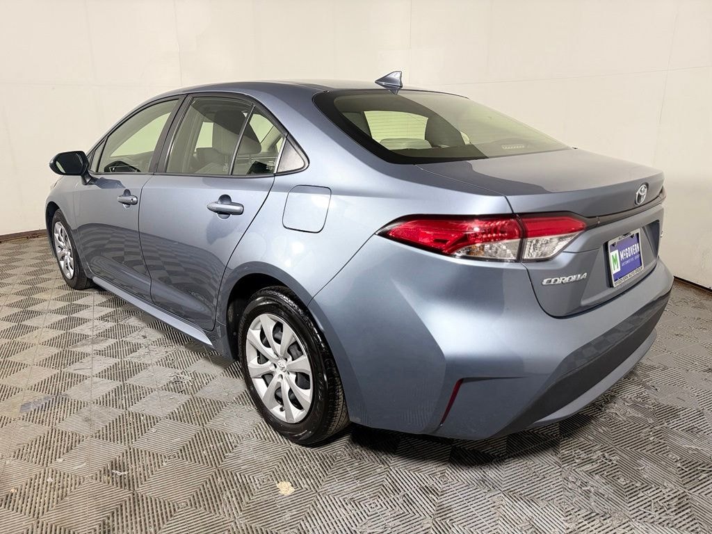 Used 2022 Toyota Corolla LE Sedan