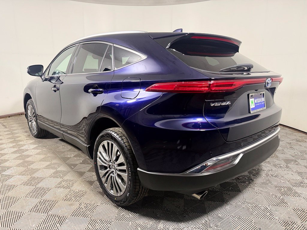 Used 2024 Toyota Venza XLE SUV