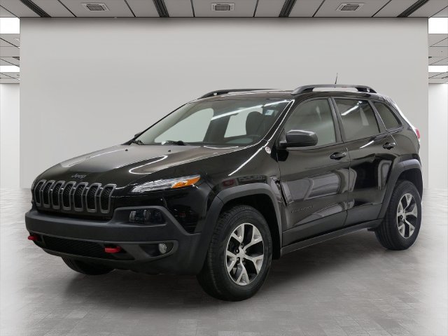 Used 2018 Jeep Cherokee Trailhawk SUV