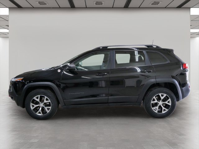 Used 2018 Jeep Cherokee Trailhawk SUV