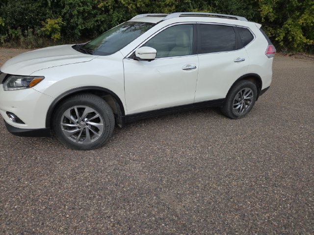 Used 2015 Nissan Rogue SL SUV
