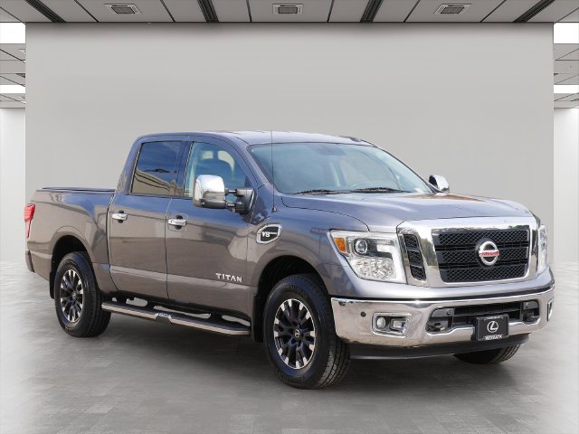 2017 Nissan Titan SL