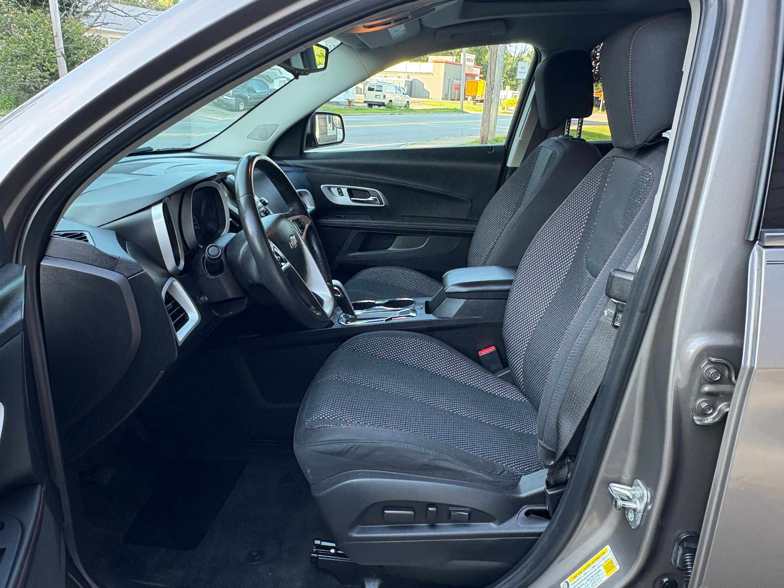 2012 Chevrolet Equinox 1LT - Photo 10