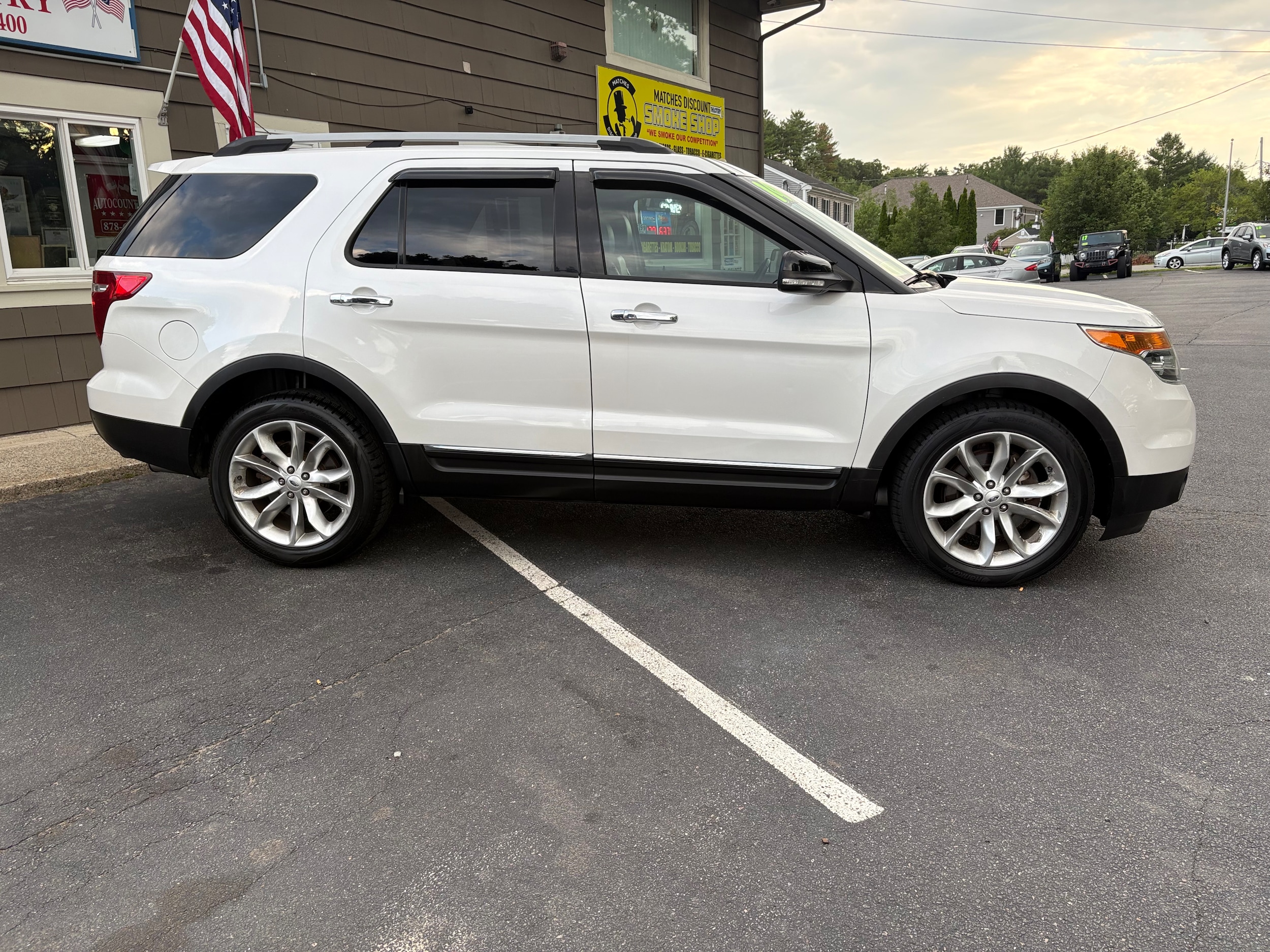2014 Ford Explorer XLT - Photo 4