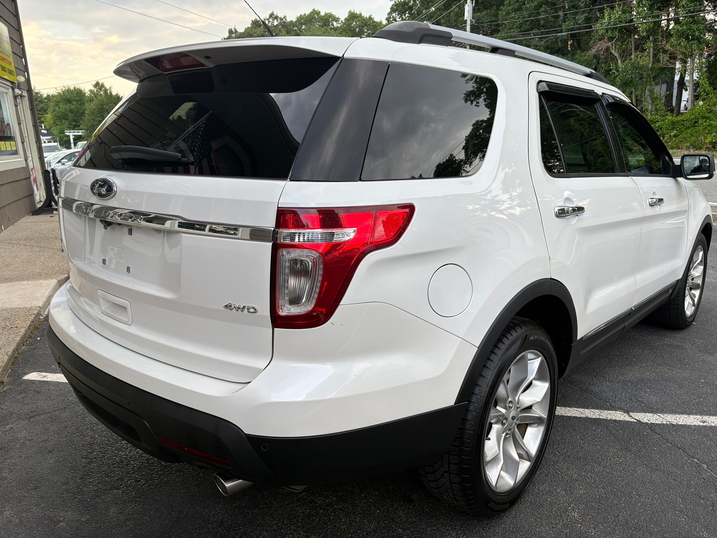 2014 Ford Explorer XLT - Photo 5