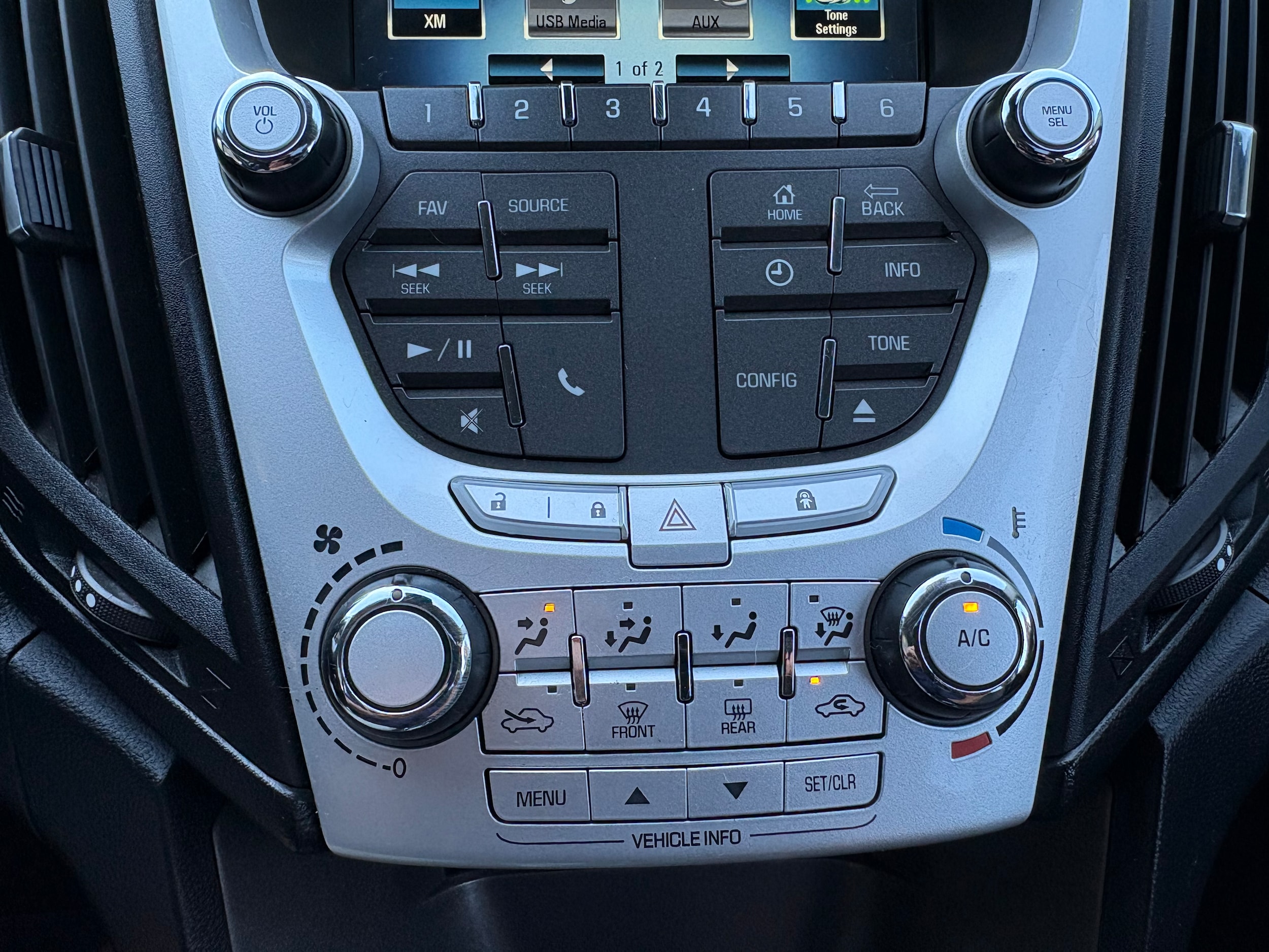 2012 Chevrolet Equinox 1LT - Photo 34