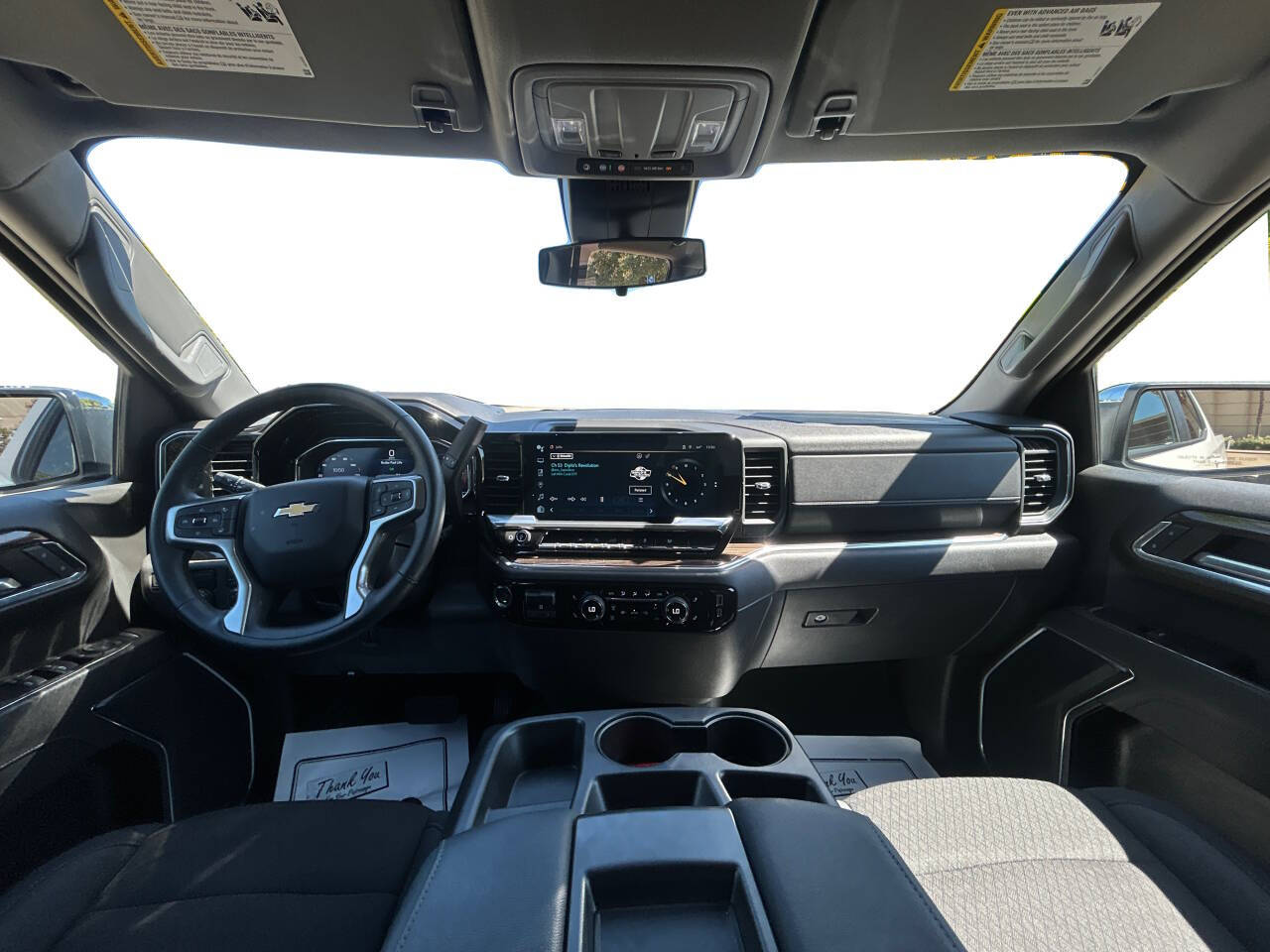 2023 Chevrolet Silverado 1500 LT - Photo 9