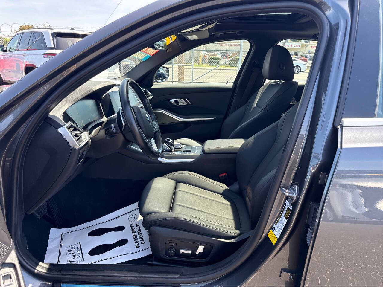 2021 BMW 3 Series 330i - Photo 9