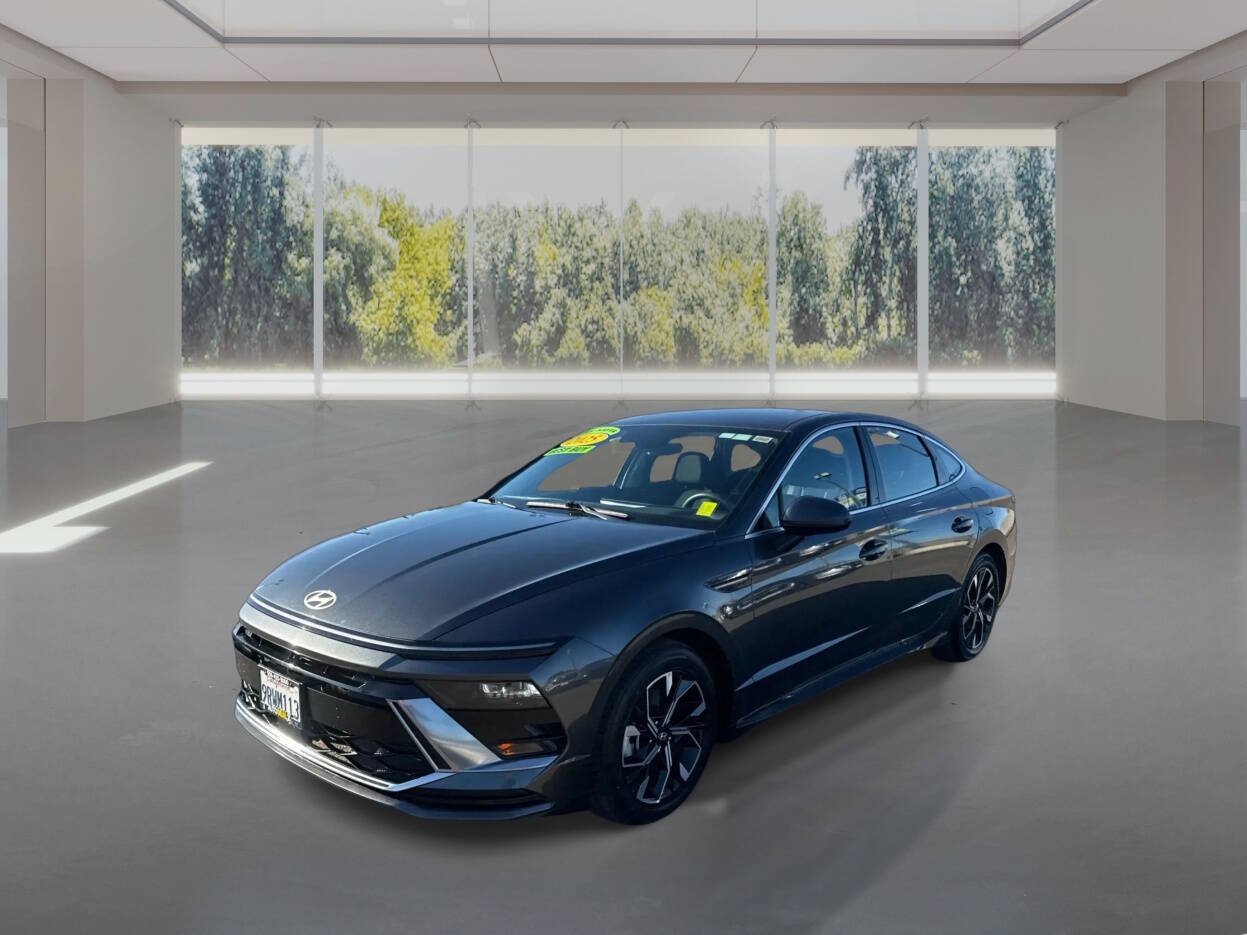 2025 Hyundai Sonata SEL Sedan 4D Sedan