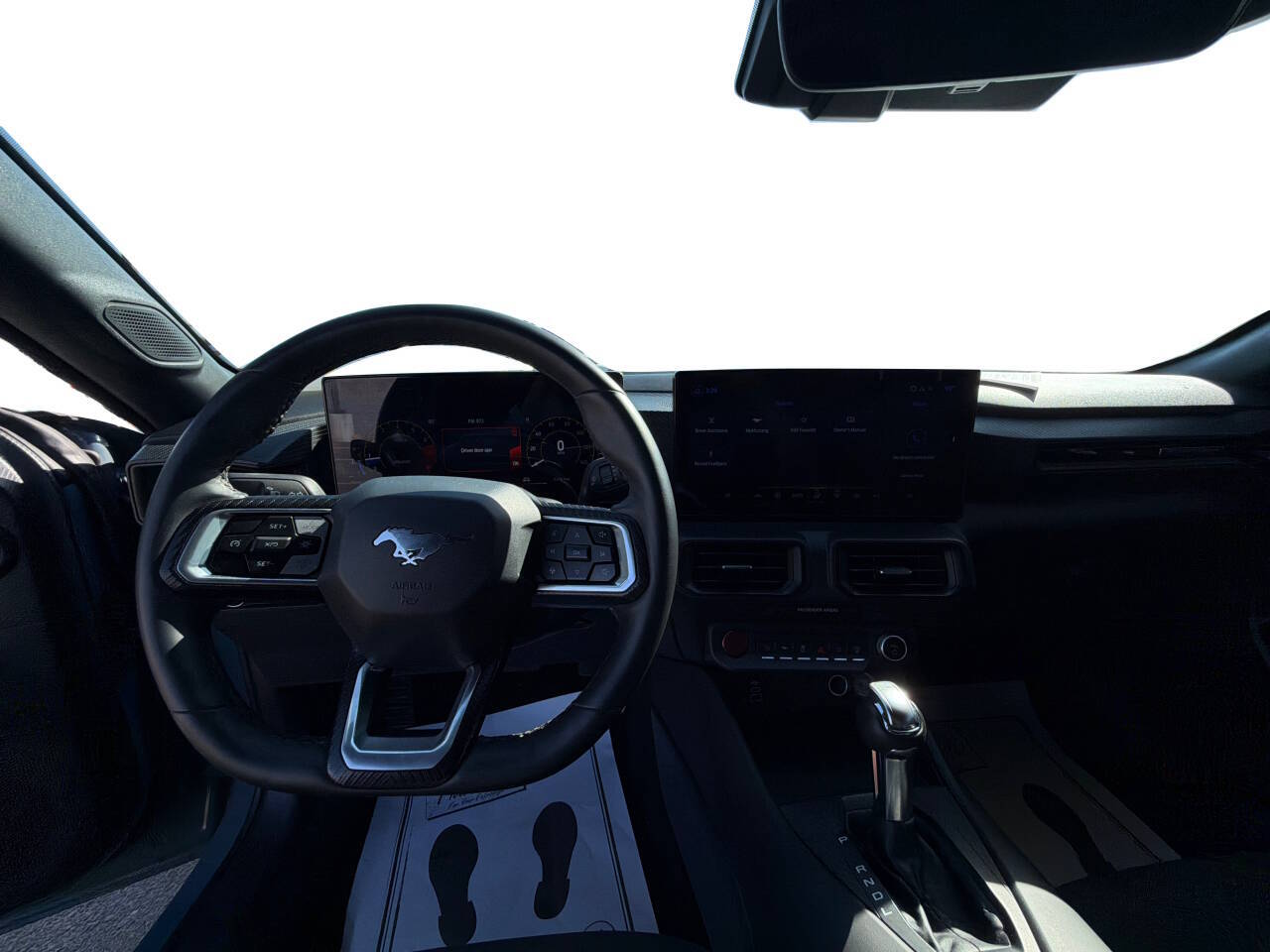 2025 Ford Mustang EcoBoost - Photo 12