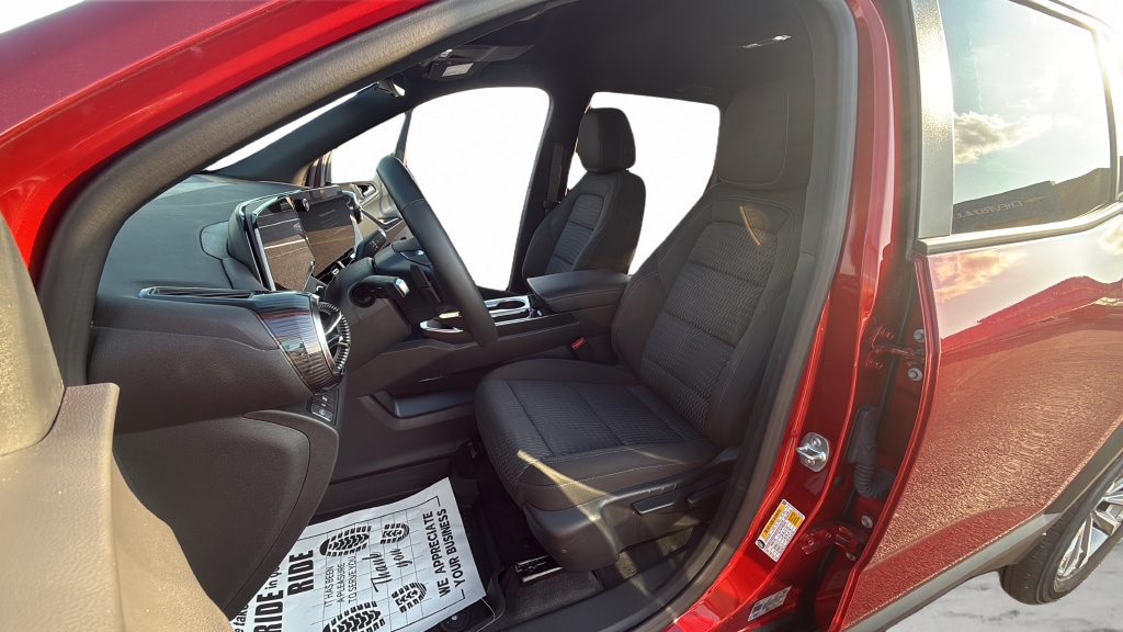 2026 Chevrolet Equinox LT - Photo 9