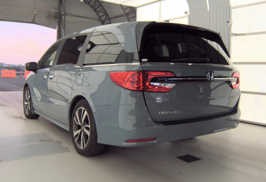 Used 2024 Honda Odyssey Touring
