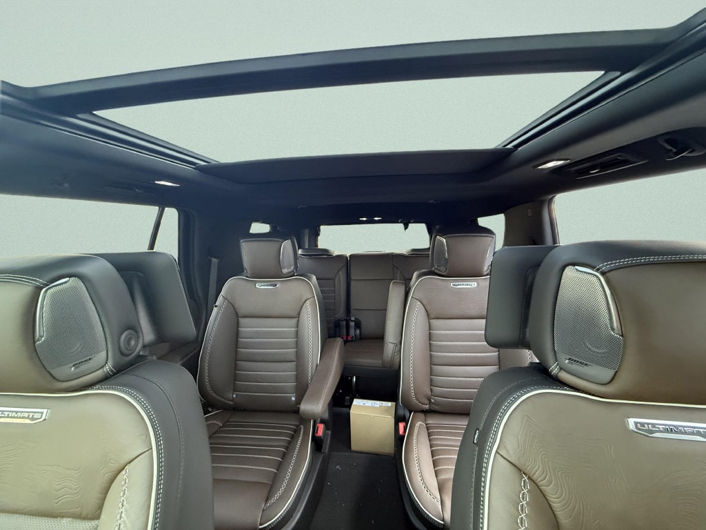 2026 GMC Yukon Denali Ultimate - Photo 19