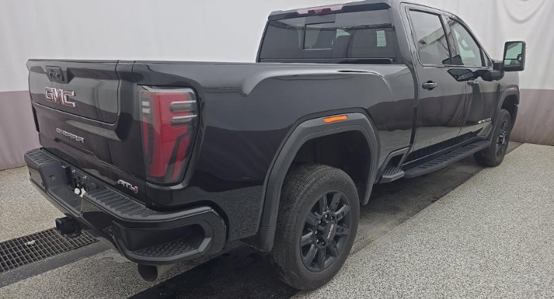 Used 2024 GMC Sierra 2500 HD AT4 Truck