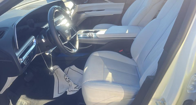 Used 2024 CADILLAC LYRIQ Luxury 2 SUV