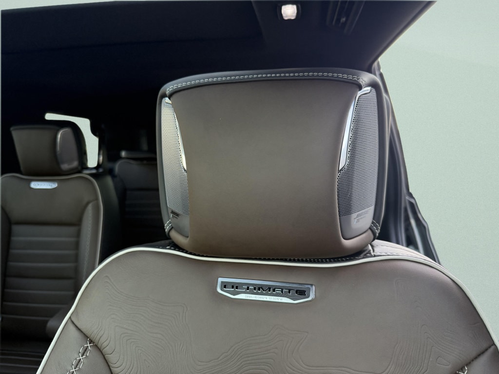 2026 GMC Yukon Denali Ultimate - Photo 26