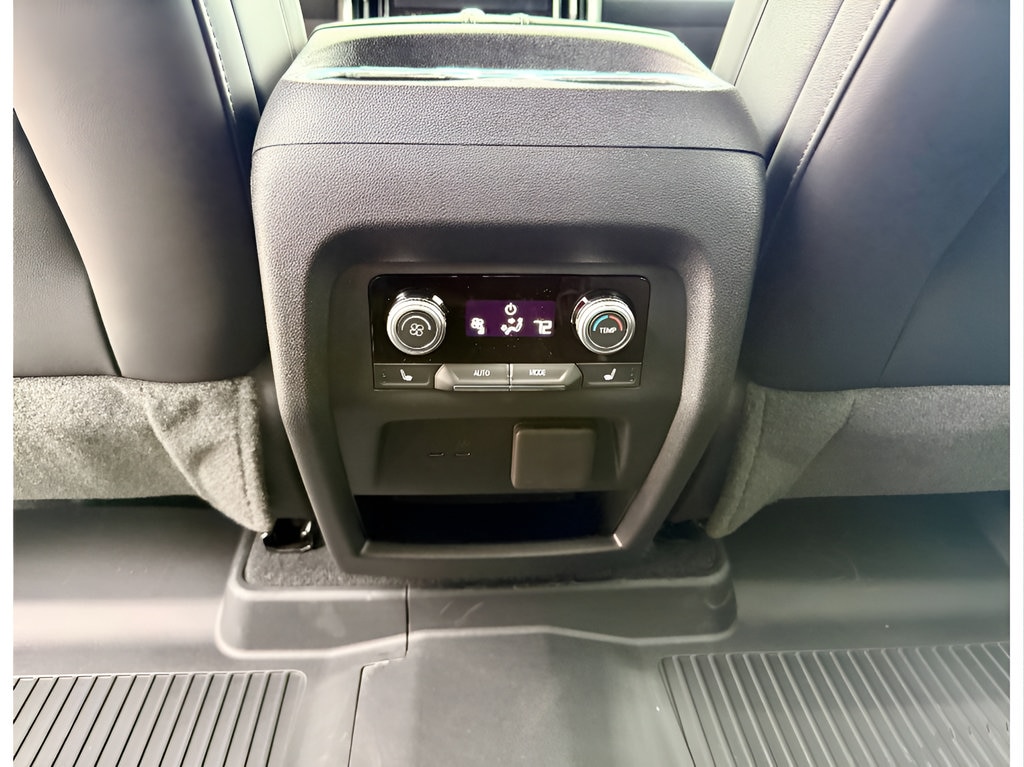 2026 GMC Acadia Elevation - Photo 23