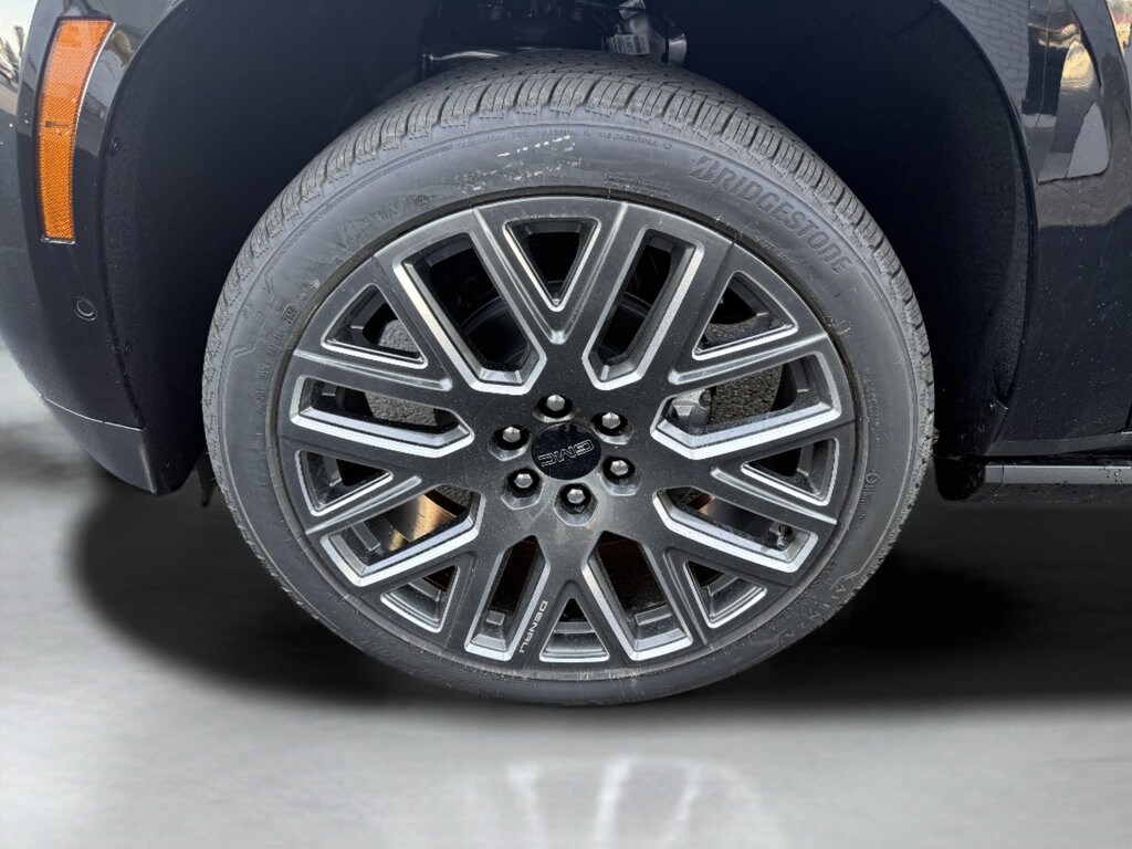 2026 GMC Yukon Denali Ultimate - Photo 45