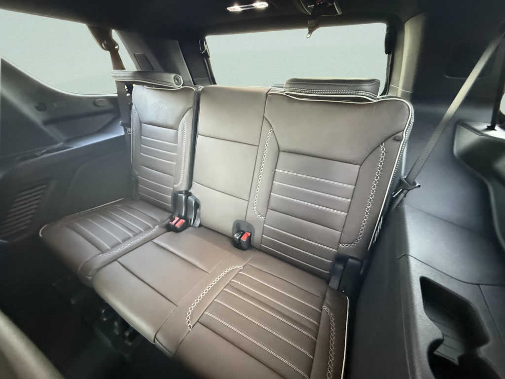 2026 GMC Yukon Denali Ultimate - Photo 20