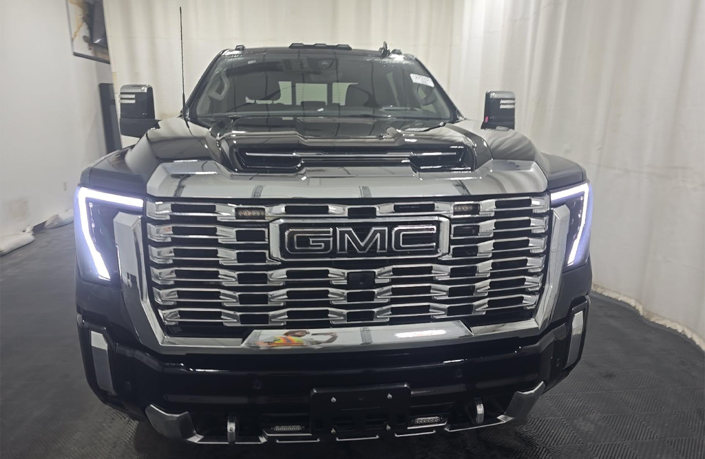 Used 2024 GMC Sierra 2500HD Denali Truck