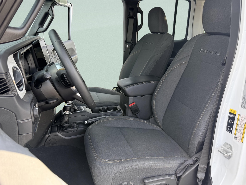 2023 Chevrolet Silverado 1500 RST - Photo 16