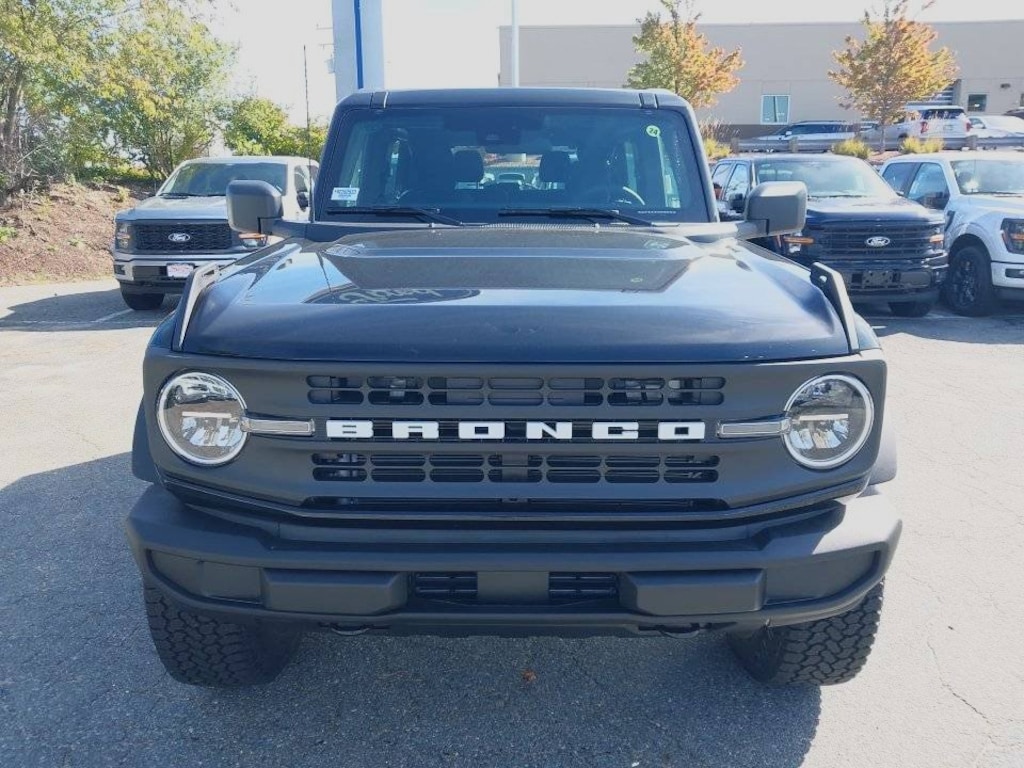 New 2026 Ford Bronco Base SUV
