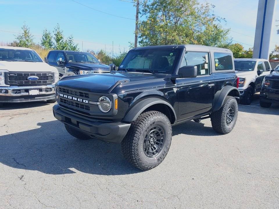New 2026 Ford Bronco Base SUV
