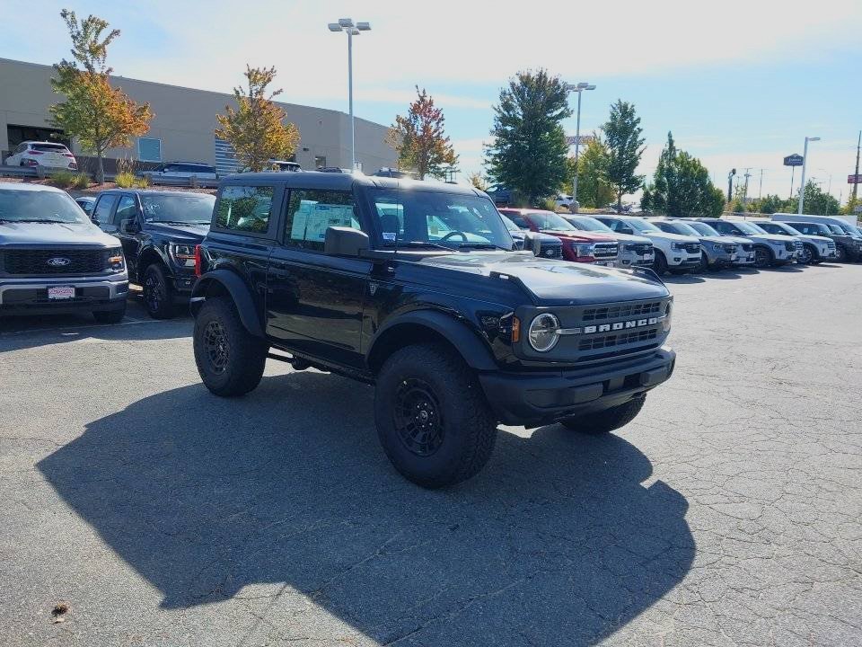 New 2026 Ford Bronco Base SUV