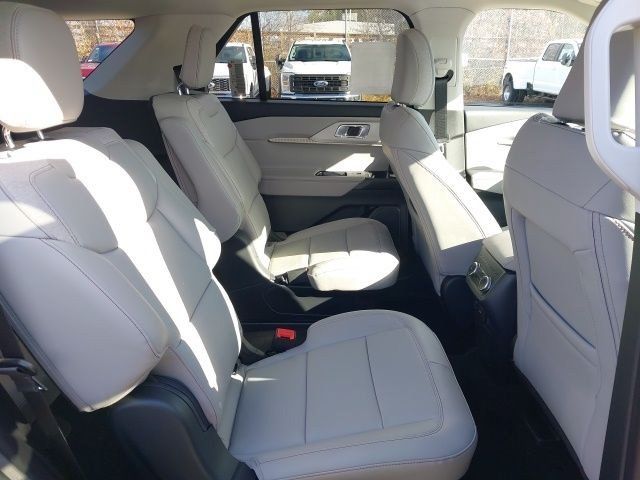 2026 Ford Explorer Active - Photo 24