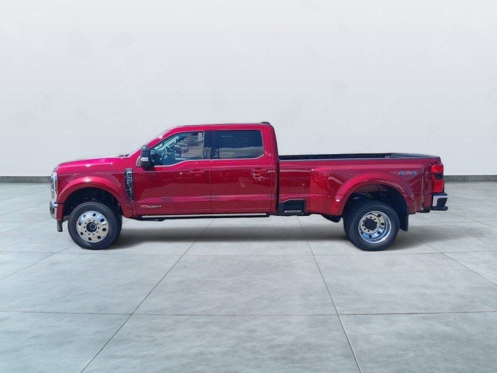 New 2026 Ford F-450 Lariat Truck