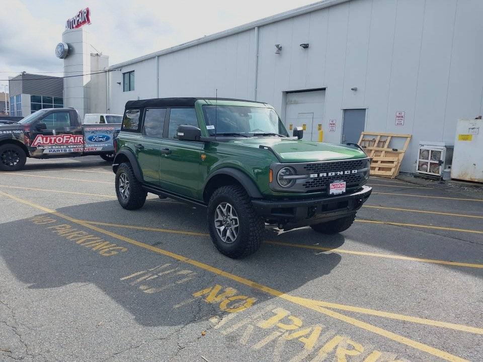 Certified 2025 Ford Bronco Badlands SUV